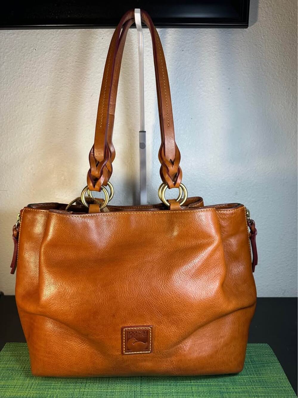 Dooney & Bourke Florentine Large Zip Barlow Tote – Natural Leather